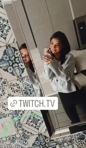 Galadriex / quenofhearts nude photo #0204