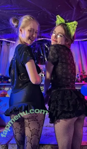 Gals O Gurk / galsofgurk / onlyfans nude photo #0031