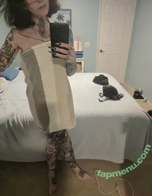 galxfieri / galfieribeats nude photo #0001