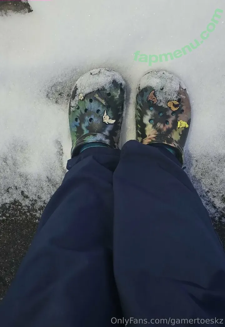 GamertoesKZ nude photo #0183 (galleriaofsoles)