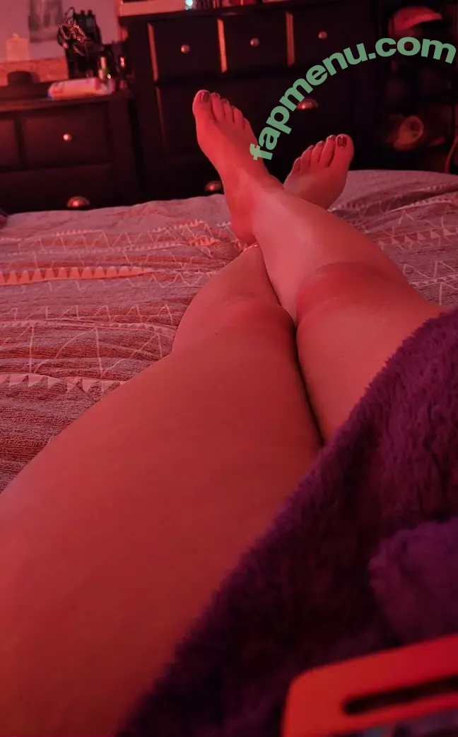 GamertoesKZ nude photo #0223 (galleriaofsoles)