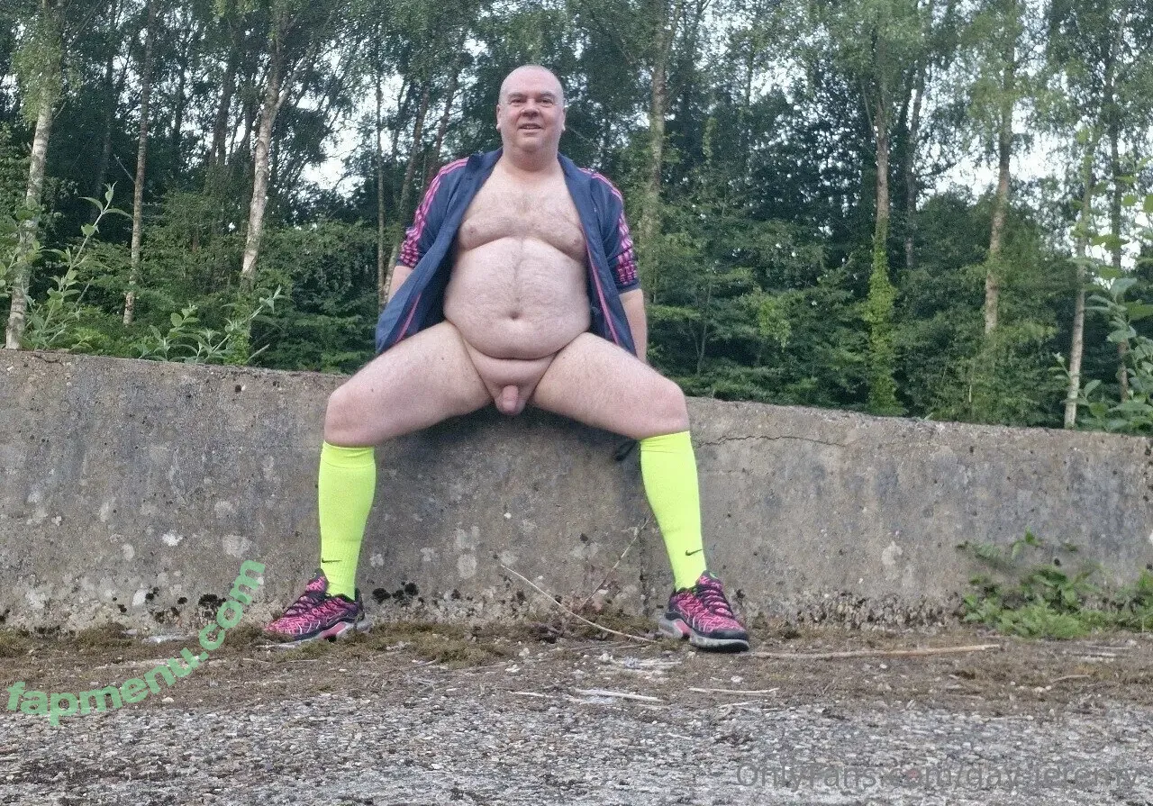 gay-jeremy nude photo #0015 (jeremy_g_)
