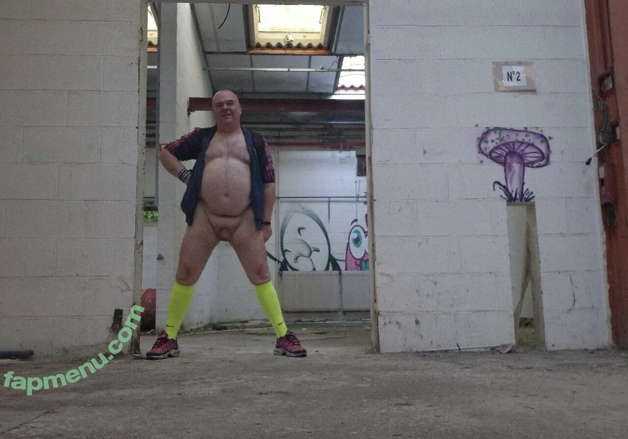 gay-jeremy nude photo #0016 (jeremy_g_)