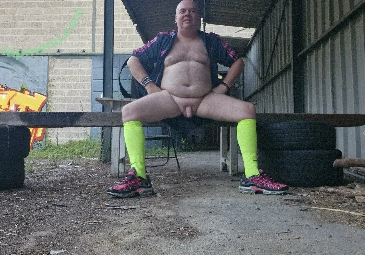 gay-jeremy nude photo #0019 (jeremy_g_)