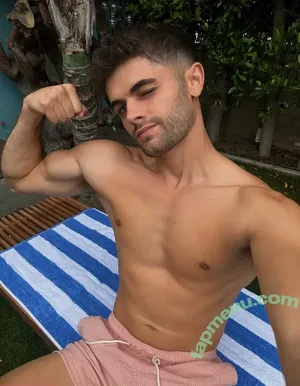  nude photo #0007
