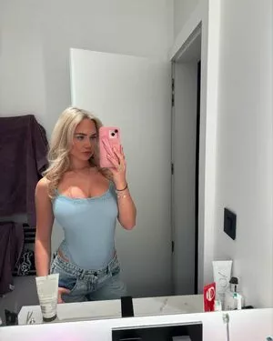 Gazygabz3 / Gabi.daviesx nude photo #0117