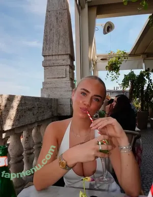 Gazygabz3 / Gabi.daviesx nude photo #0188