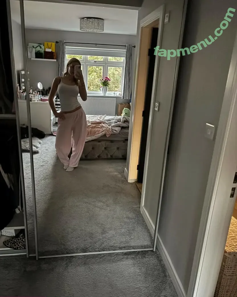 Gazygabz3 nude photo #0126 (Gabi.daviesx)
