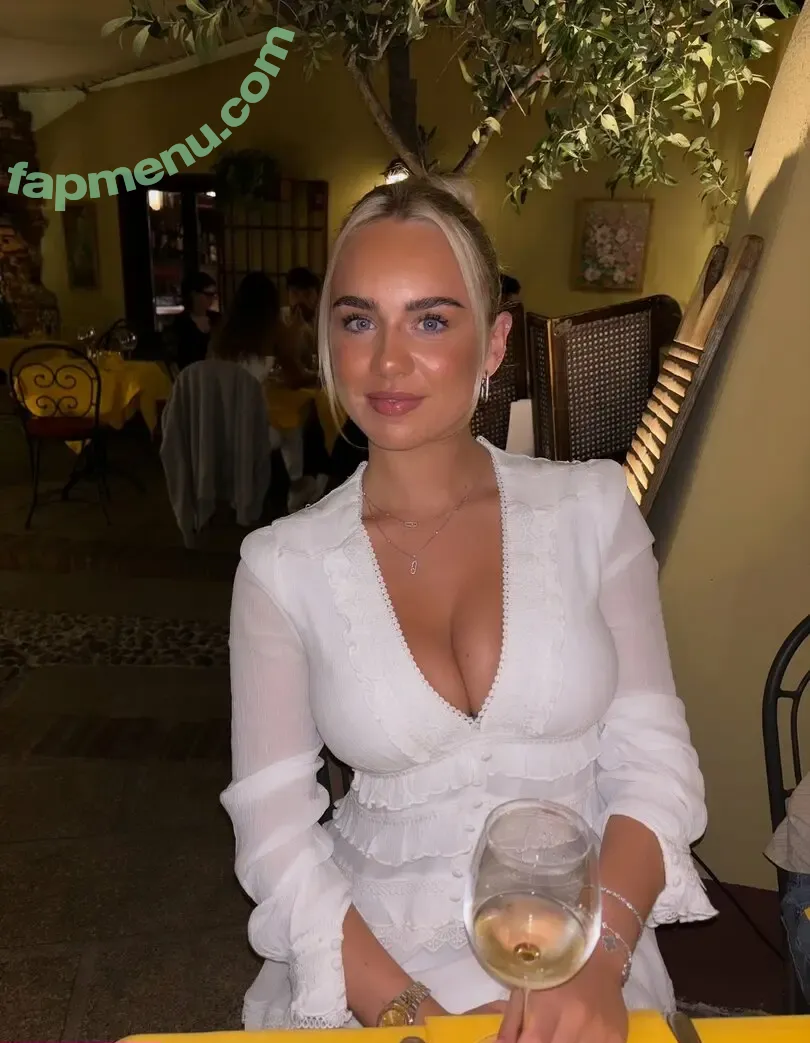 Gazygabz3 nude photo #0191 (Gabi.daviesx)