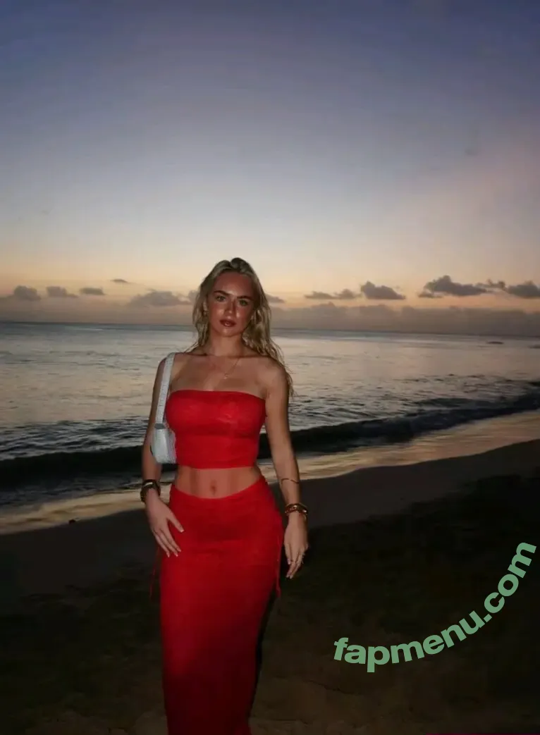 Gazygabz3 nude photo #0200 (Gabi.daviesx)