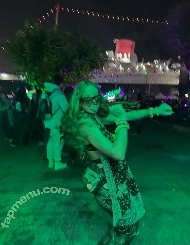 Gbawls nude photo #0015 (g.b.a.w.l.s)