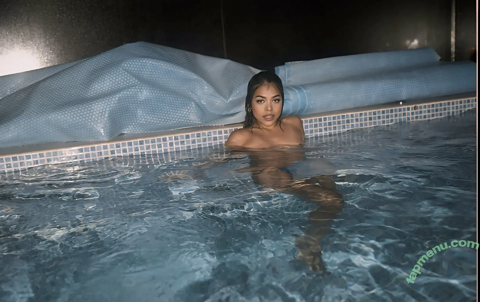 gedeena nude photo #0010 (iamgedina)