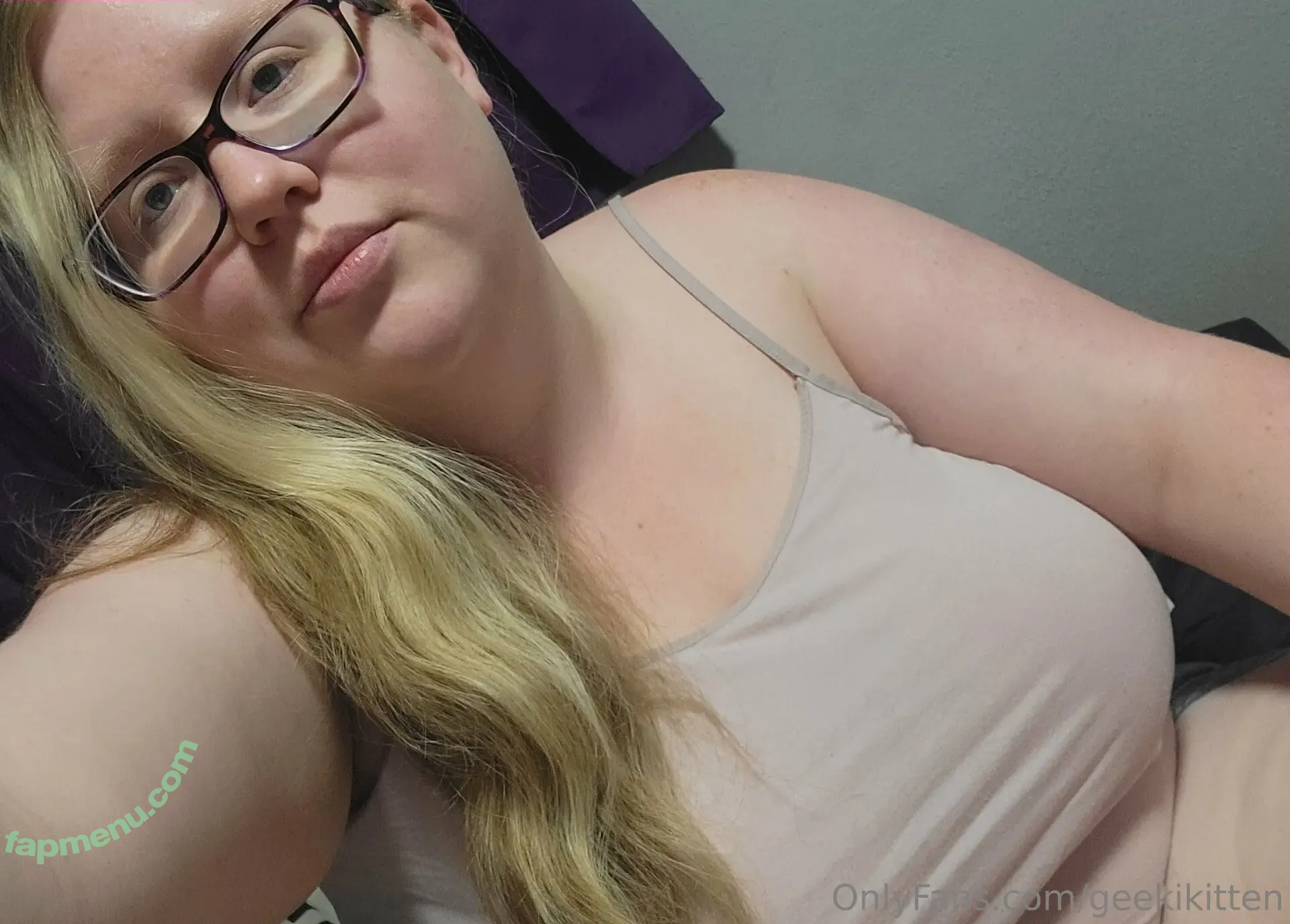 geekikitten nude photo #0193 (geekykittenxo)