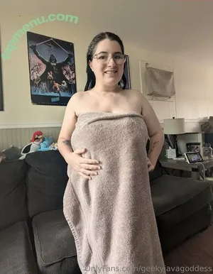 geekyjavagoddess nude photo #0002