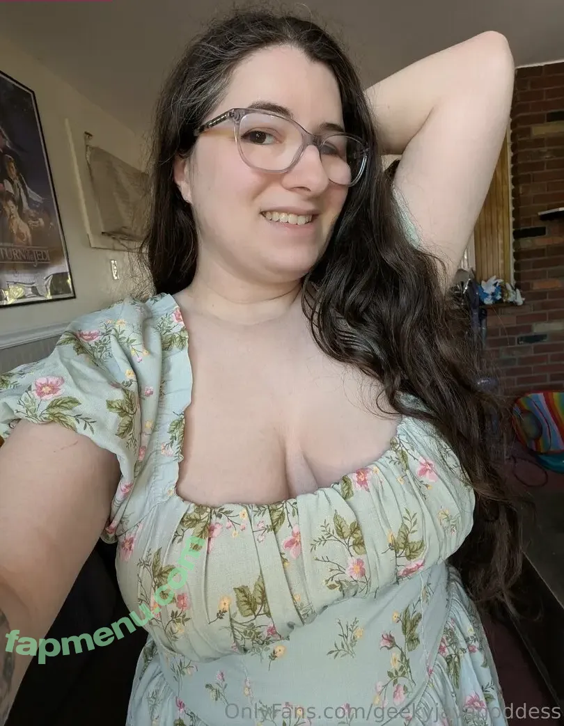 geekyjavagoddess nude photo #0006 (geekyjavagoddess)