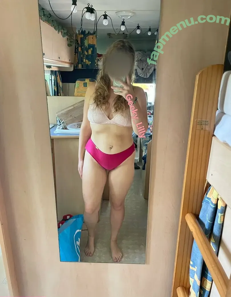 geekylilly nude photo #0018 (geekylilly)