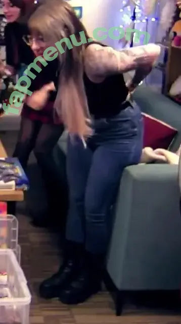 Geestargames nude photo #0041 (Yogscast)