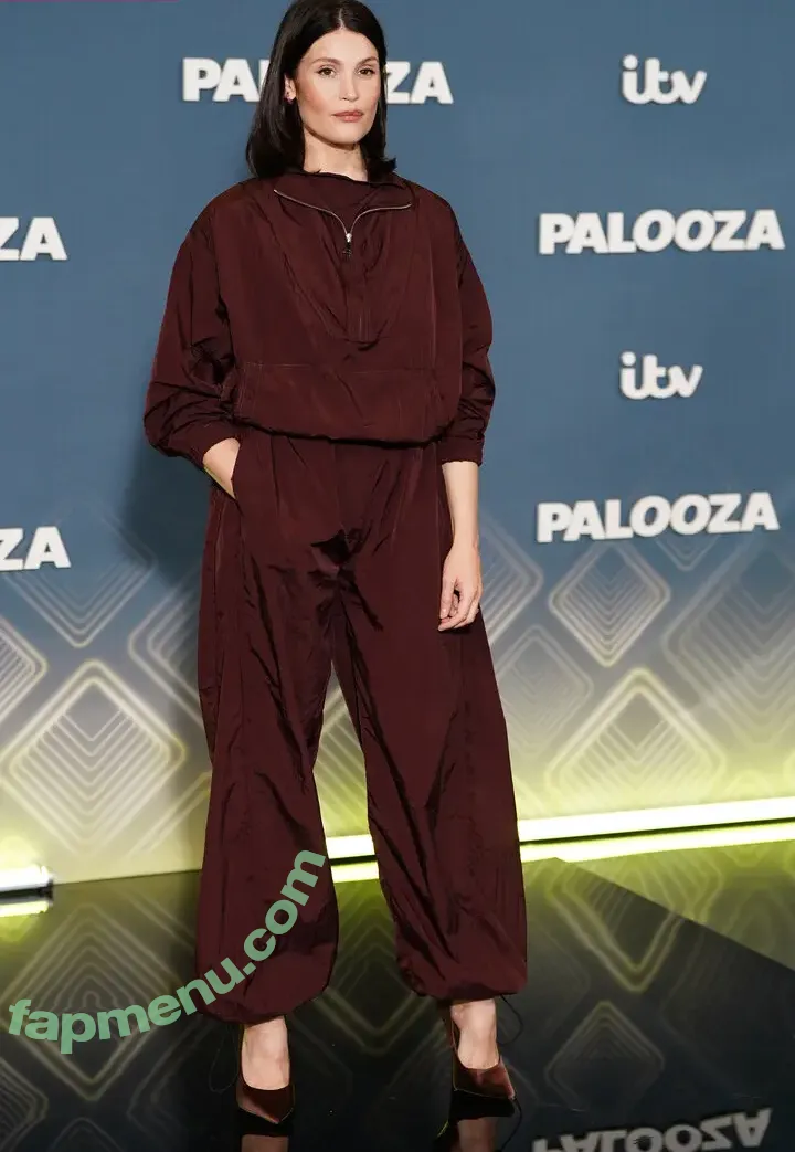 Gemma Arterton nude photo #0293 (gemmaartertonitalia)