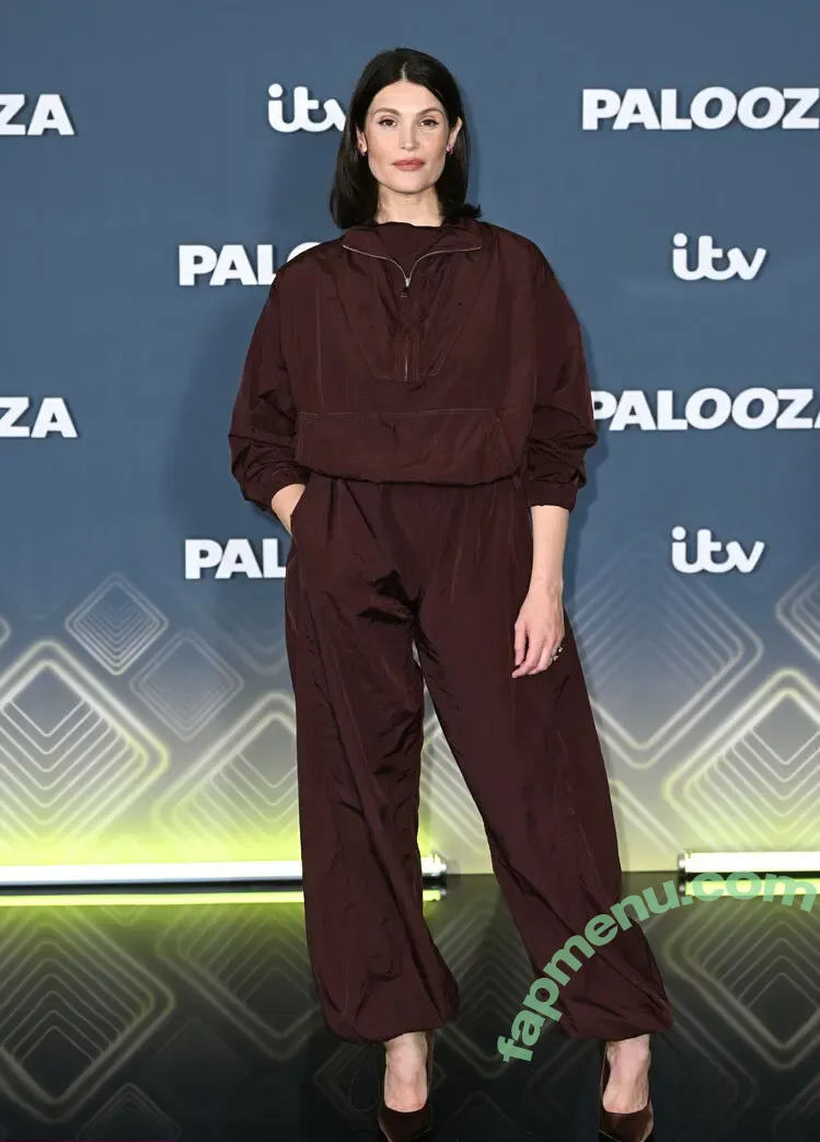 Gemma Arterton nude photo #0296 (gemmaartertonitalia)