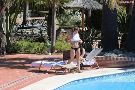 Gemma Atkinson / MissGAtkinson / glouiseatkinson nude photo #0735