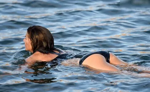 Gemma Atkinson / MissGAtkinson / glouiseatkinson nude photo #0787