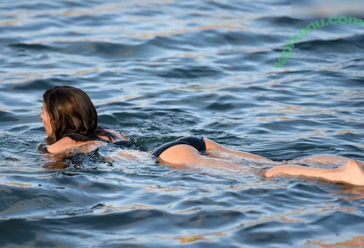 Gemma Atkinson nude photo #0791 (MissGAtkinson / glouiseatkinson)