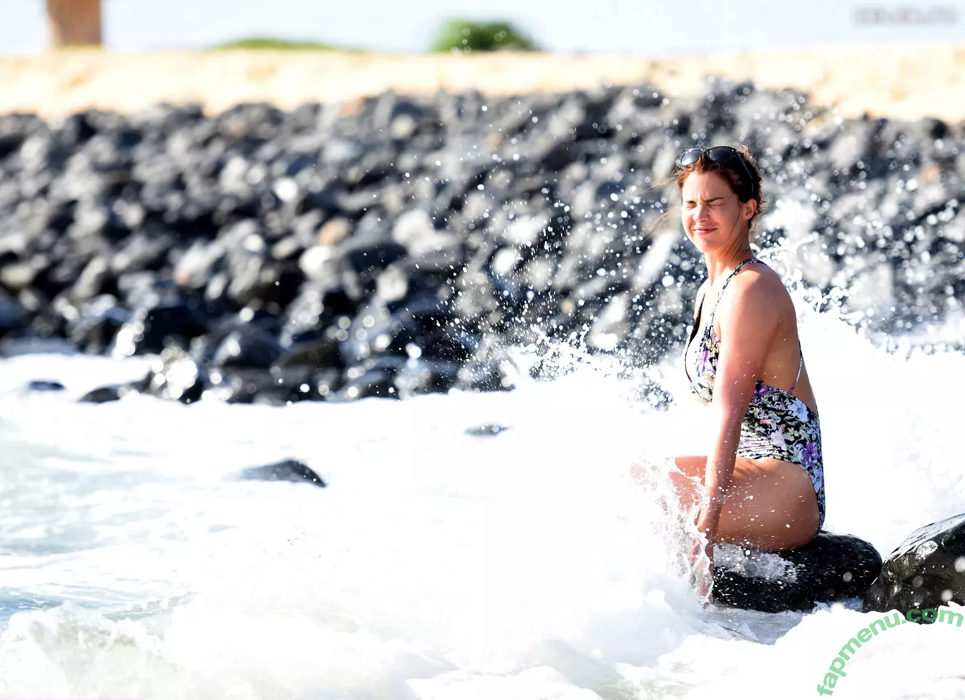 Gemma Atkinson nude photo #0839 (MissGAtkinson / glouiseatkinson)