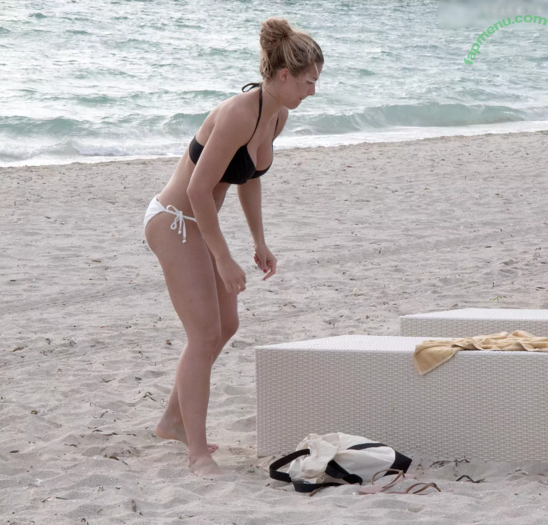 Gemma Atkinson nude photo #0890 (MissGAtkinson / glouiseatkinson)