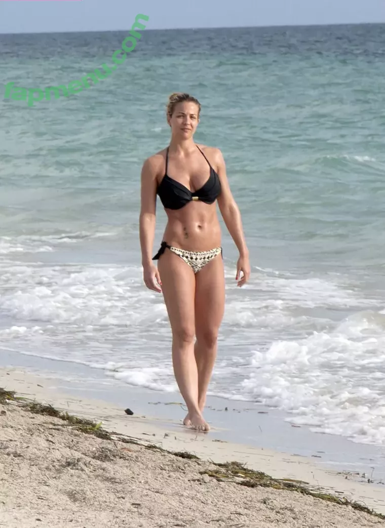Gemma Atkinson nude photo #0891 (MissGAtkinson / glouiseatkinson)
