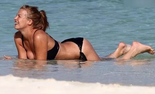 Gemma Atkinson / MissGAtkinson / glouiseatkinson nude photo #1092