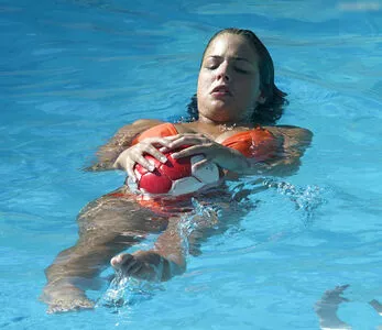 Gemma Atkinson / MissGAtkinson / glouiseatkinson nude photo #1142