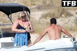 Gemma Collins / gemmacollins nude photo #0043