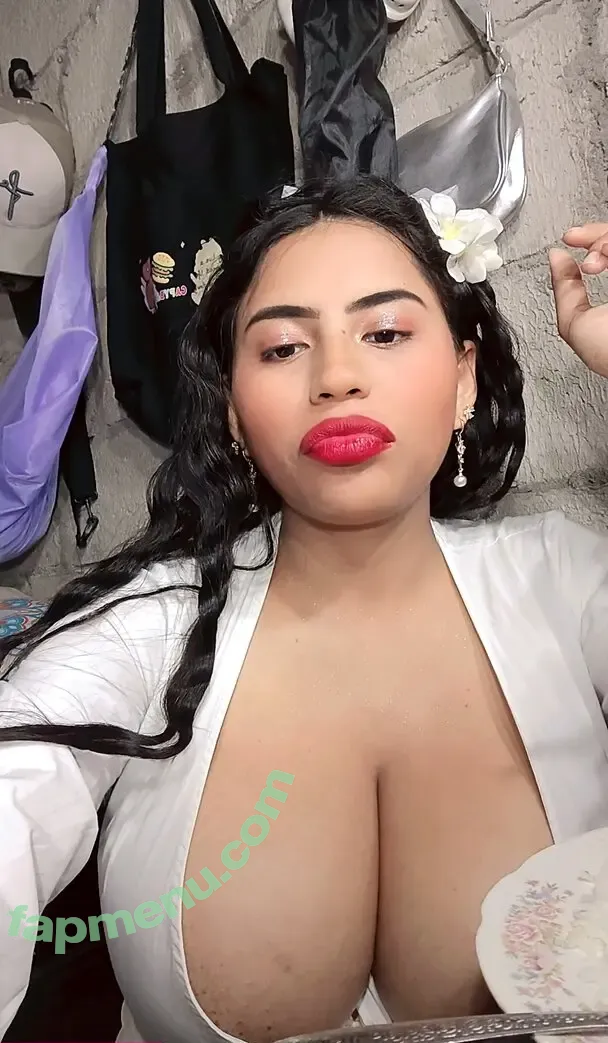 Genemigui nude photo #0029 (Genesismiguitama)