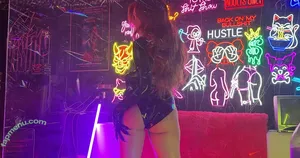generic.egirl / Elle_Delphine / Generic_Elle / garden.variety.egirl nude photo #0008