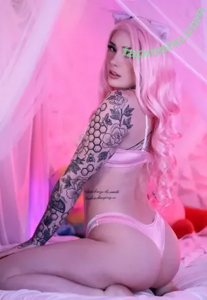 generic.egirl / Elle_Delphine / garden.variety.egirl nude photo #0025