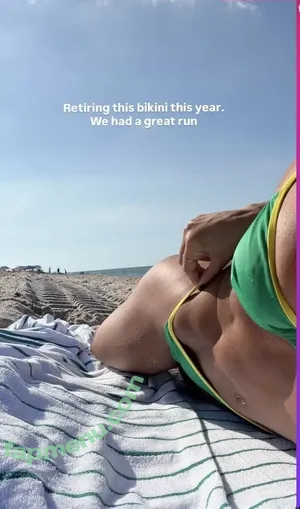 Genesis Rodriguez / genesis.x01 / genirodriguez nude photo #0044