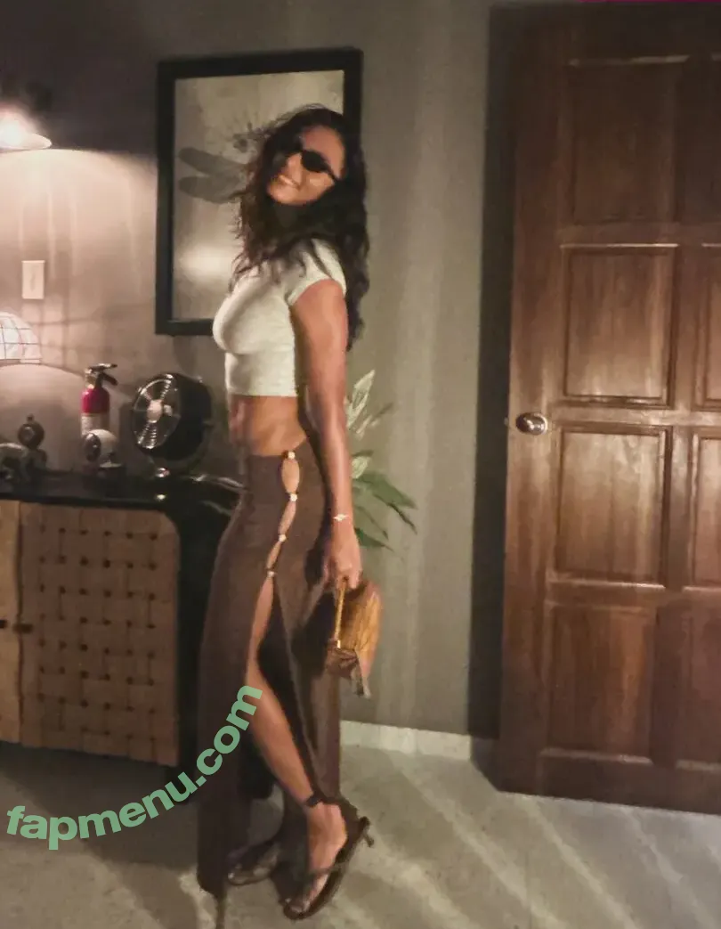 Genesis Rodriguez nude photo #0042 (genesis.x01 / genirodriguez)