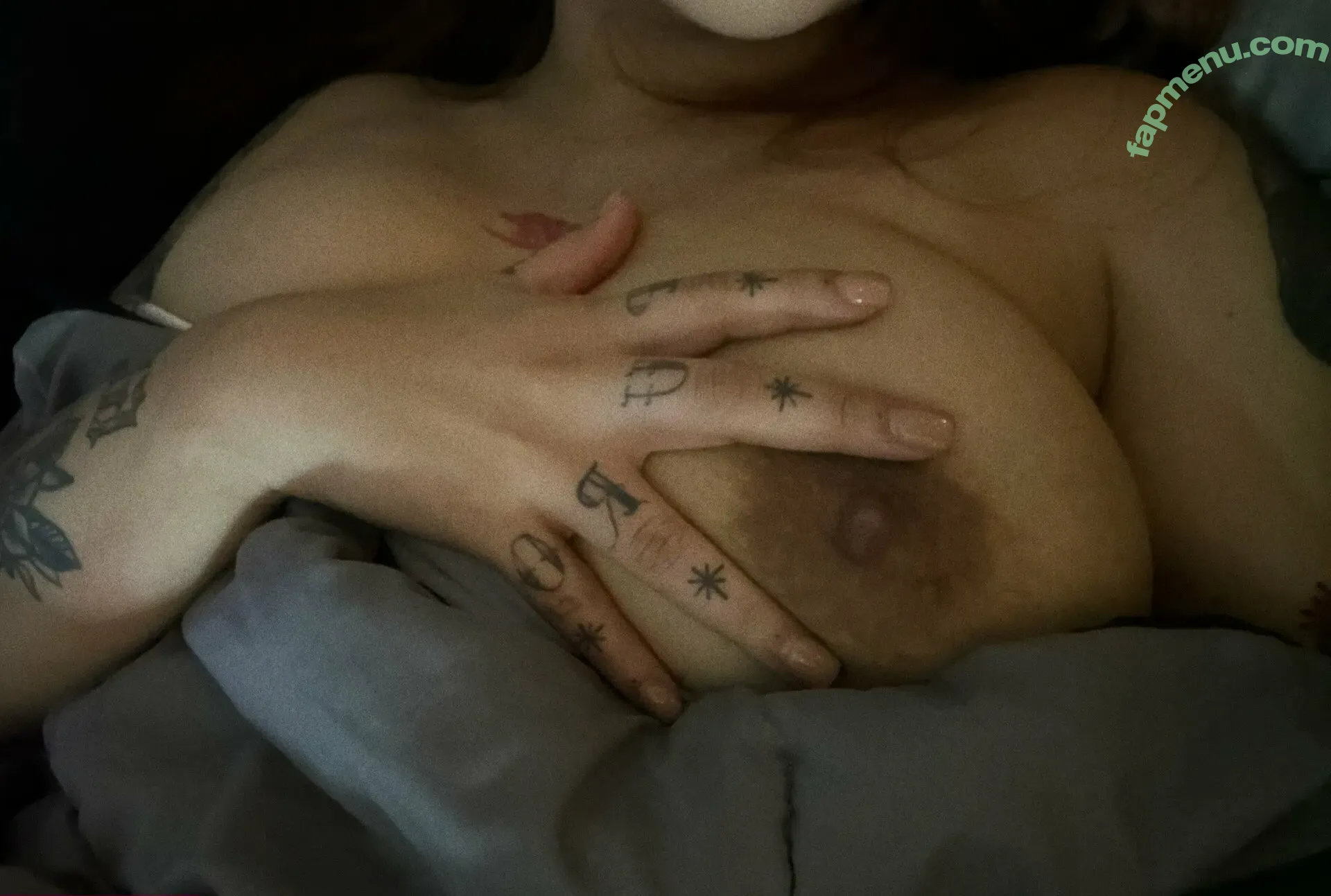 genessesxo nude photo #0001 (genessyxo)