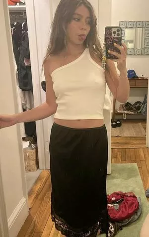 Genevieve Hannelius / ghannelius nude photo #0007