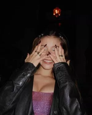 Genevieve Hannelius / ghannelius nude photo #0010