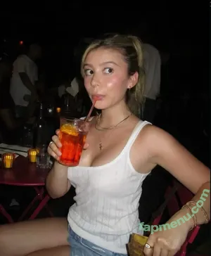 Genevieve Hannelius / ghannelius nude photo #0349