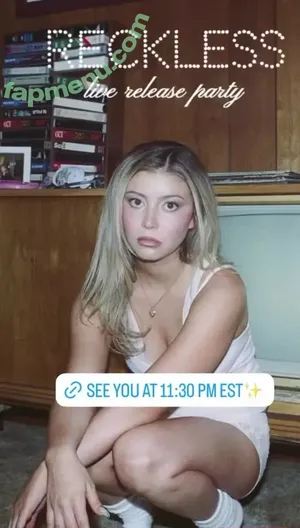 Genevieve Hannelius / ghannelius nude photo #0438