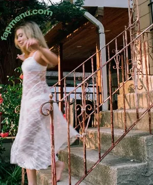 Genevieve Hannelius / ghannelius nude photo #0442