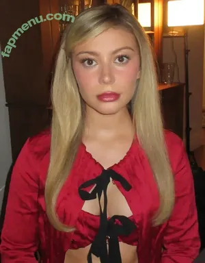 Genevieve Hannelius / ghannelius nude photo #0449