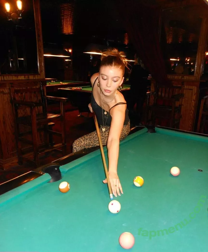 Genevieve Hannelius nude photo #0003 (ghannelius)