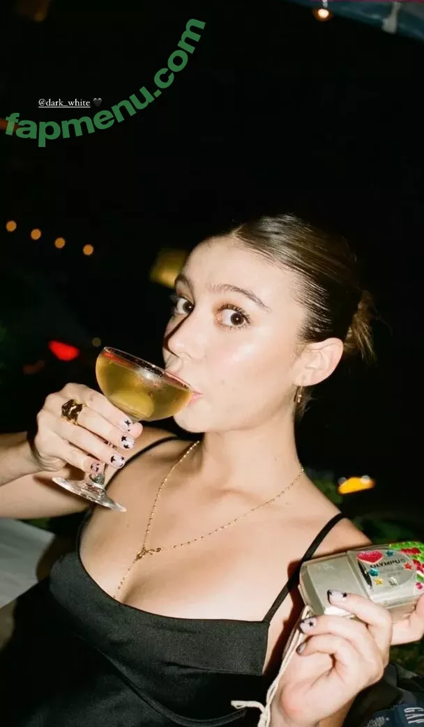 Genevieve Hannelius nude photo #0016 (ghannelius)