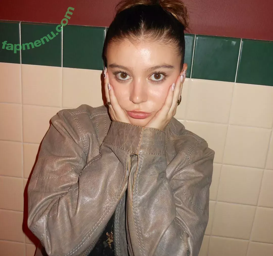 Genevieve Hannelius nude photo #0310 (ghannelius)