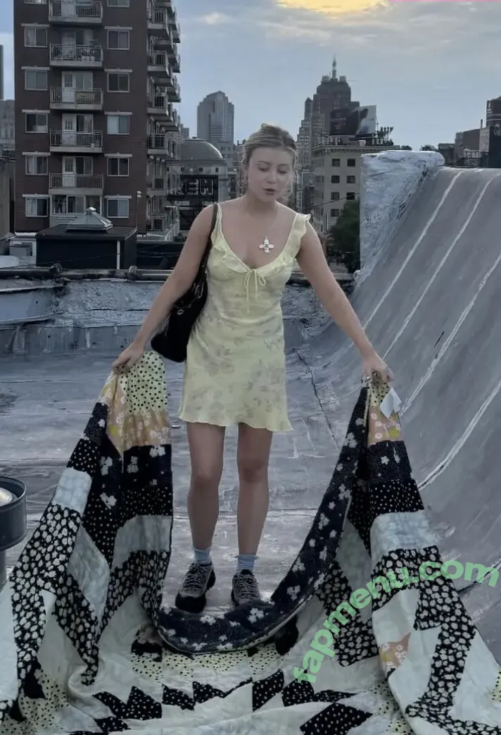 Genevieve Hannelius nude photo #0357 (ghannelius)