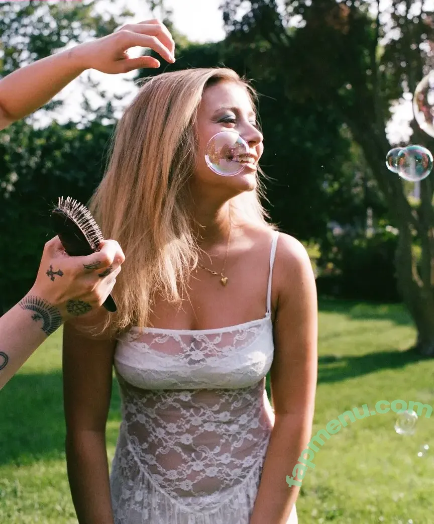 Genevieve Hannelius nude photo #0444 (ghannelius)