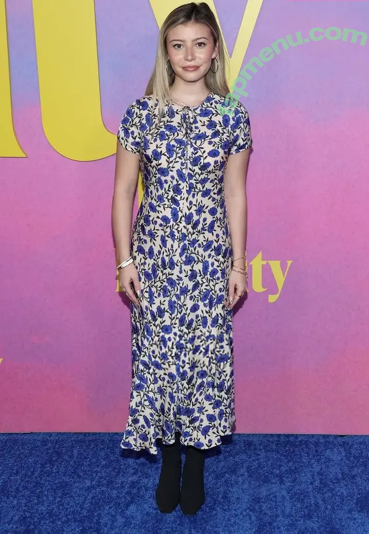 Genevieve Hannelius nude photo #0476 (ghannelius)